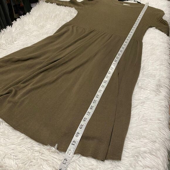 Sundance Nature’s Hue Sweater Midi Dress in Olive Green Medium Petite - Picture 5 of 7